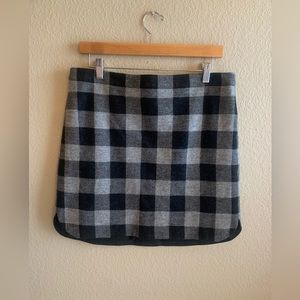 Madewell Skirttail Plaid Skirt - Black & Grey-  Size 10